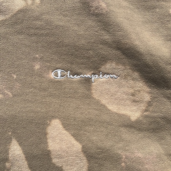 Champion Bleached Dyed Cropped Hoodie - Picture 3 of 7